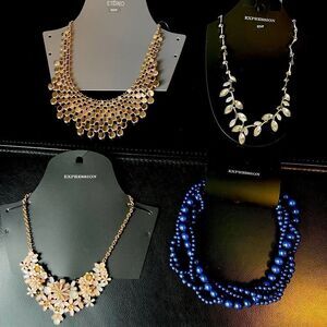 NEW Lot of 4 Necklaces. Worth $140